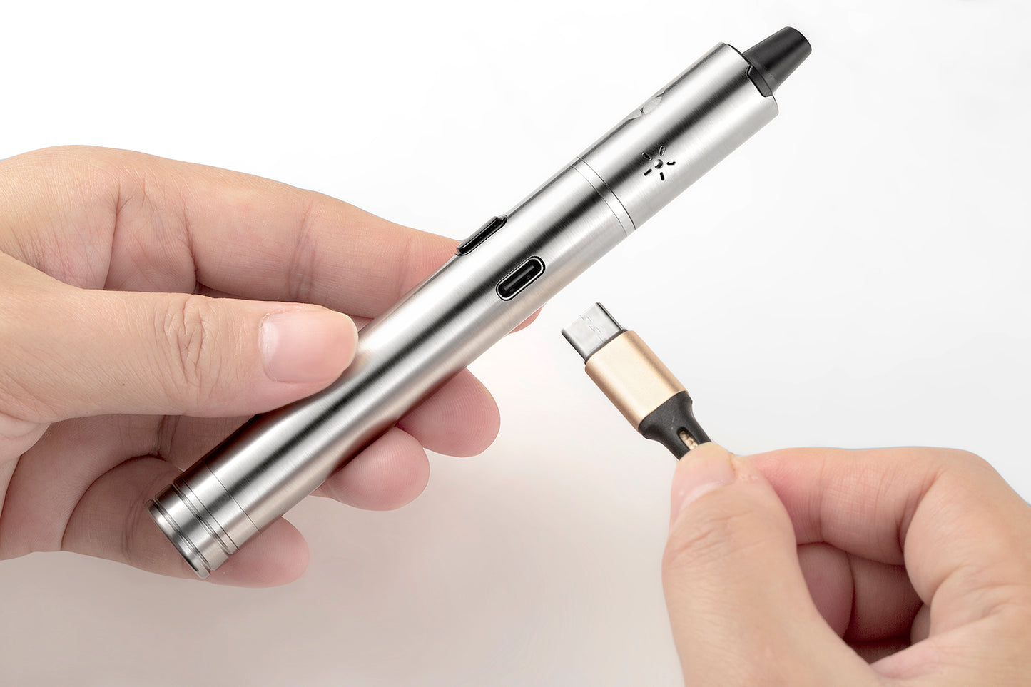 LED battery level indicator on the Coil King AIO device